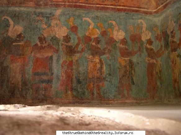 o �n plină a atins apogeul �n perioada 300-900 d.h. de unde veneau ei şi de ce au ales una